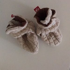 Zutano NB booties